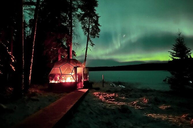 private-northern-light-adventure-by-vip-car-and-snow-scooters