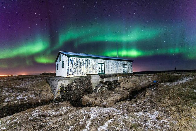 private-northern-lights-adventure-with-lobster-dinner
