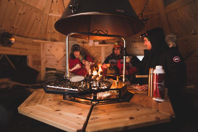 private-northern-lights-hunting-expedition