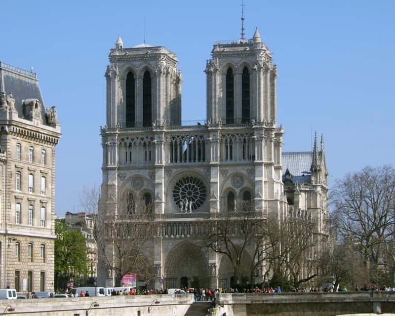 Private Notre Dame outdoor Tour with Crypt. - Why This Tour Offers Good Value