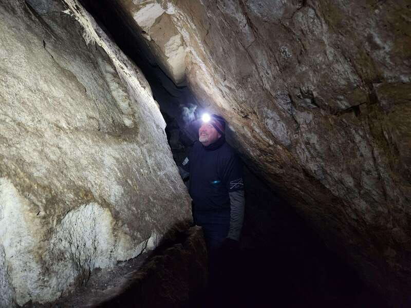 private-nottawasaga-bluffs-caves-snowshoe-creemore-collingwd