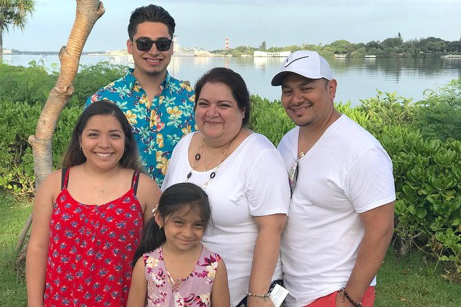 private-oahu-pearl-harbor-and-island-sightseeing-combination-tour-2