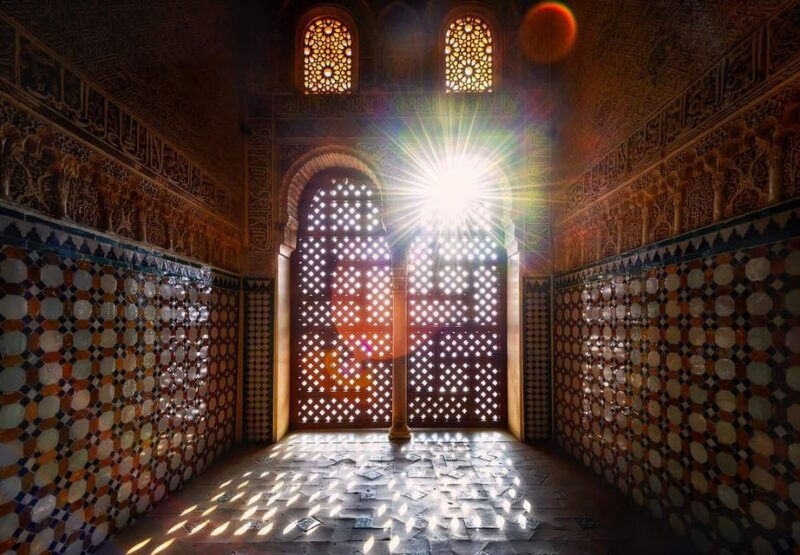 private-official-guide-alhambra-tickets-not-included