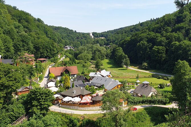 private-ojcow-national-park-and-ogrodzieniec-castle-tour-from-krakow