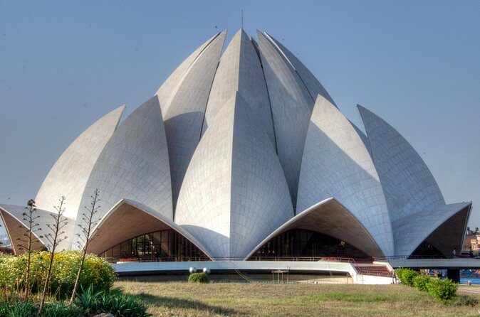 Private Old and New Delhi Tour With Lunch - Exploring Delhi’s Historic and Modern Sights