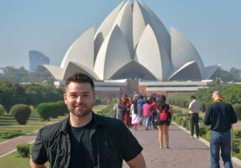 Private Old & New Delhi Tour with Female Guide, Car & Lunch - Key Points