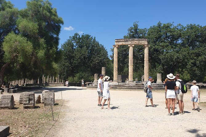 private-olympia-skip-the-line-tour-with-a-local-tour-guide-2