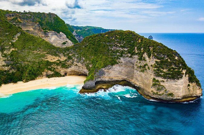 Private One Day East and West Tour with Snorkeling in Nusa Penida - FAQs