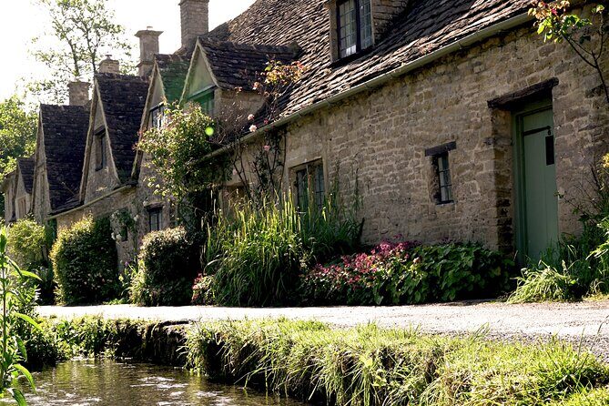 Private One Day Luxury Tour of The Cotswolds - FAQs