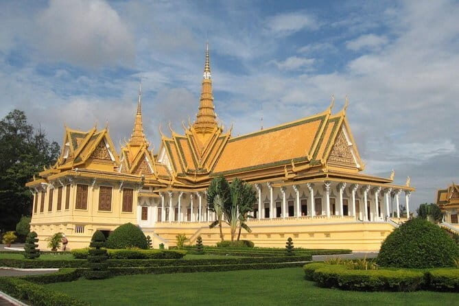 Private One Day Tour in Phnom Penh - FAQ