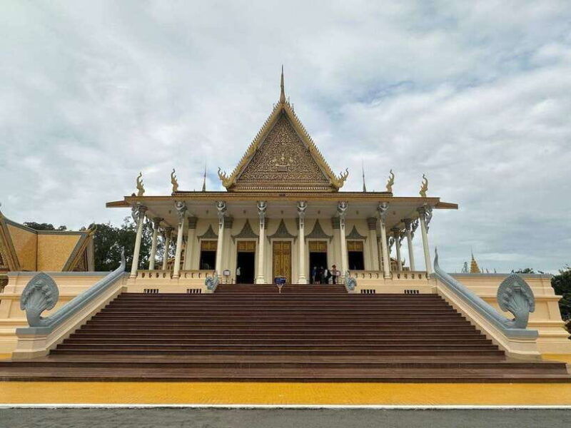 private-one-day-tour-in-phnom-penh-capital-city