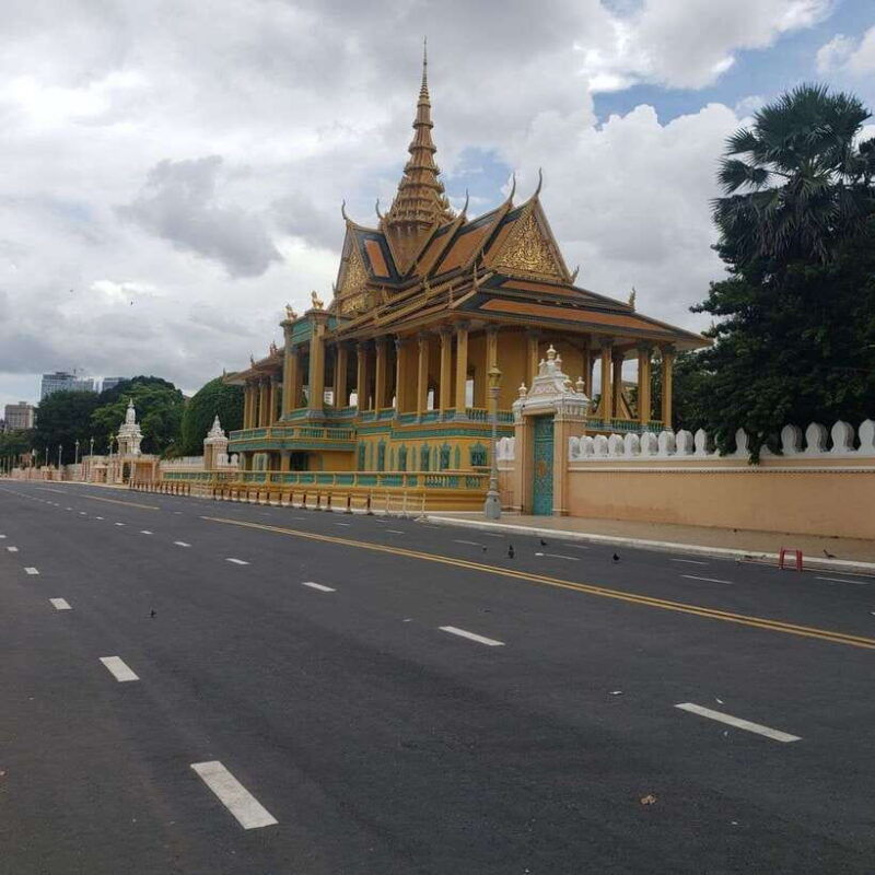 private-one-day-tour-in-phnom-penh