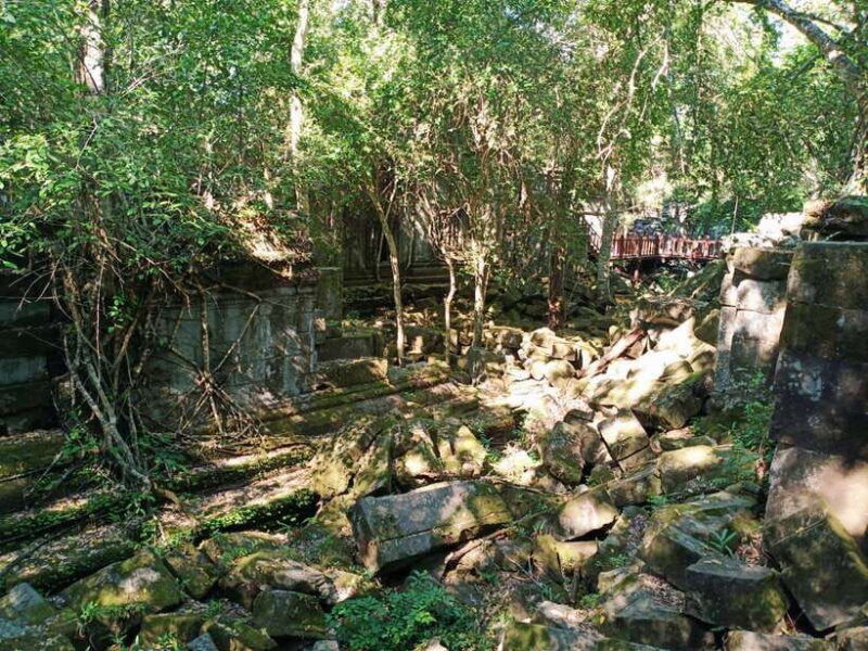 private-one-day-trip-pyramid-temple-koh-ker-and-beng-mealea