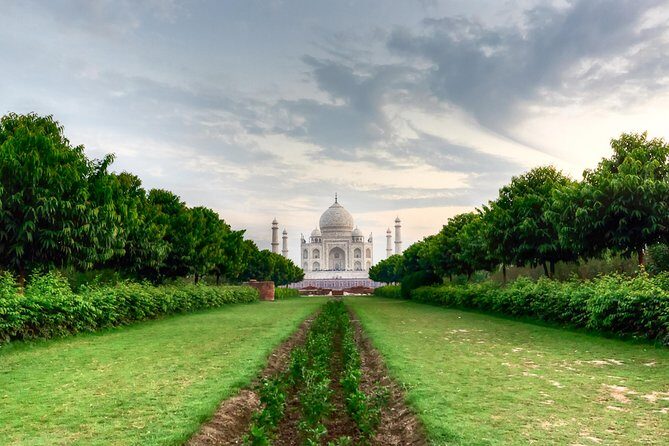 Private One Day Trip to Agra from Delhi by Superfast Train - What Travelers Love About This Tour