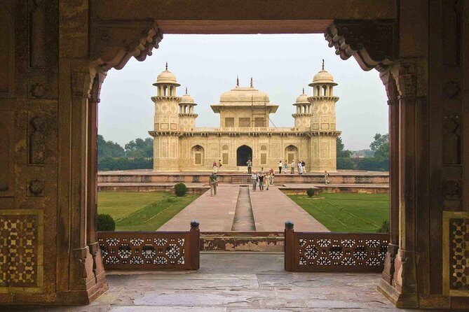 Private One Day Trip to Agra from Delhi by Superfast Train - FAQ