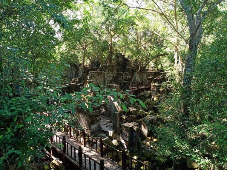 private-one-day-trip-to-banteay-srei-beng-mealea-and-rolous