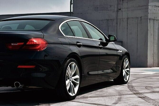 Private One-way Abu Dhabi Airport Transfer To Abu Dhabi - Key Points