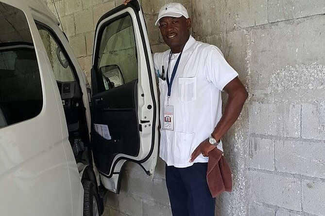 private-one-way-and-roundtrip-airport-transfer-to-montego-bay-hotels