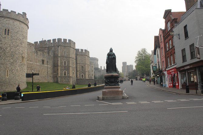private-one-way-or-round-trip-transfer-london-to-windsor-castle-or-legoland