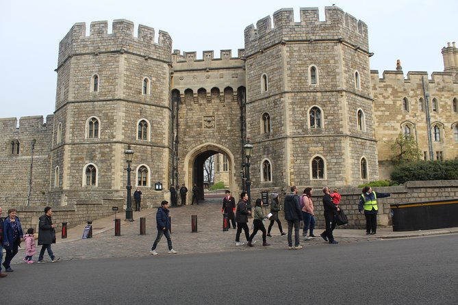 private-one-way-or-round-trip-transfer-london-to-windsor-castle-or-legoland