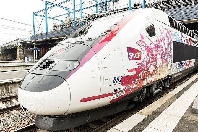 private-one-way-transfer-from-railways-station-to-hotel-in-paris