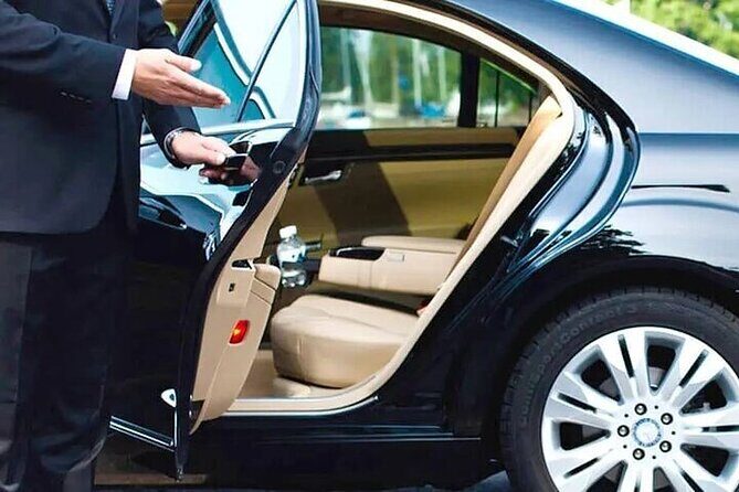 Private One Way Transfer from San Antonio to San Antonio Airport - Who Will Benefit Most?