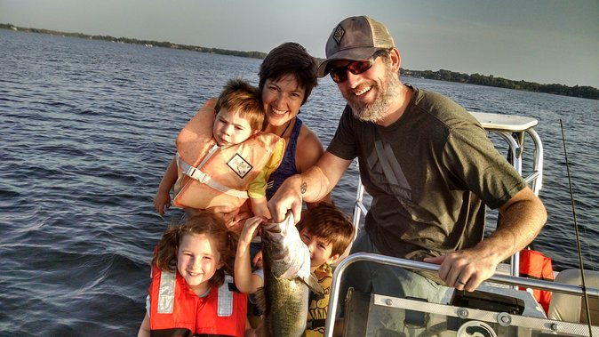 private-orlando-fishing-charter-on-butler-chain-of-lakes-4-6-8-or-12-hours