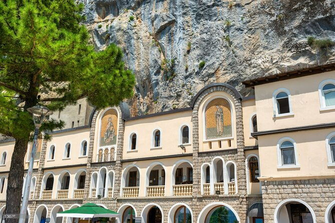 private-ostrog-monastery-and-black-lake-tour