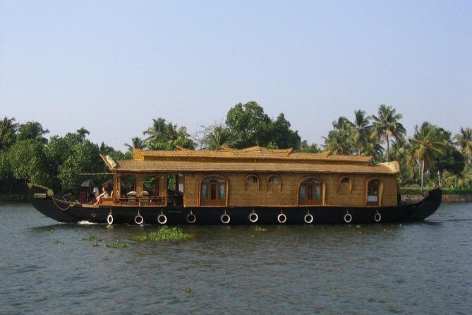 Private Overnight Backwaters Houseboat Cruise in Alleppey - Who Is This Tour Best Suited For?