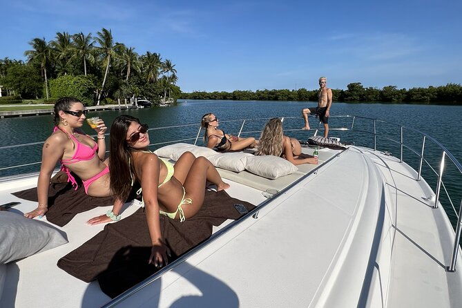 private-paddle-board-and-yacht-adventure