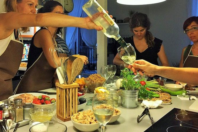 private-paella-class-with-full-dinner-menu