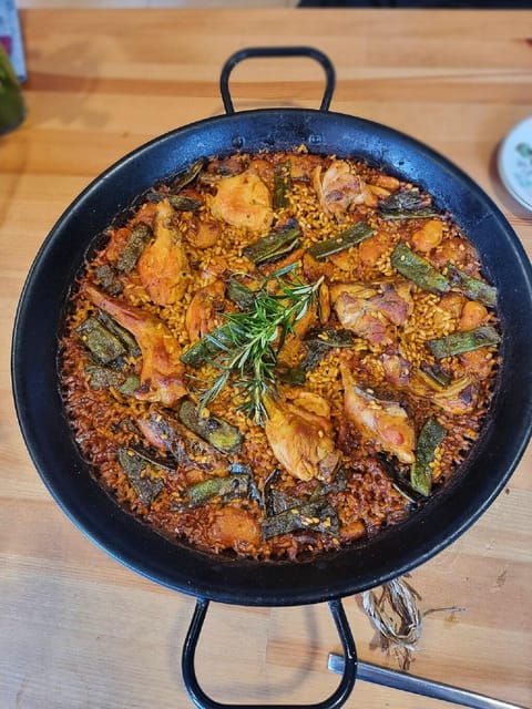 private-paella-tapas-cooking-class-in-a-local-chefs-home