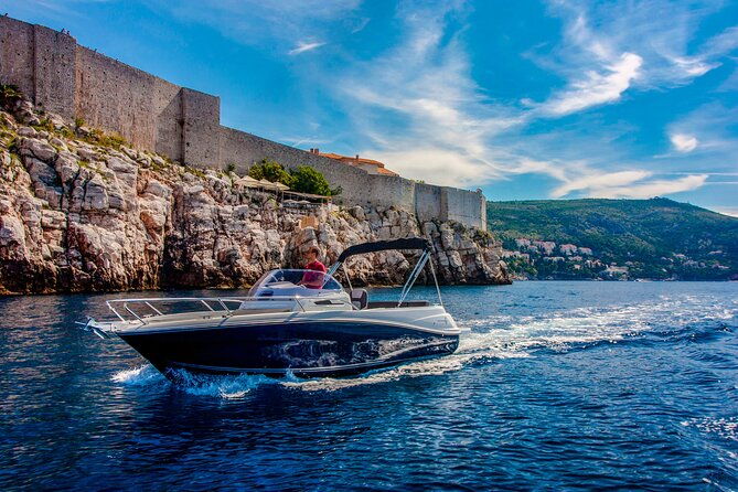 private-panorama-tour-around-dubrovnik-city-walls