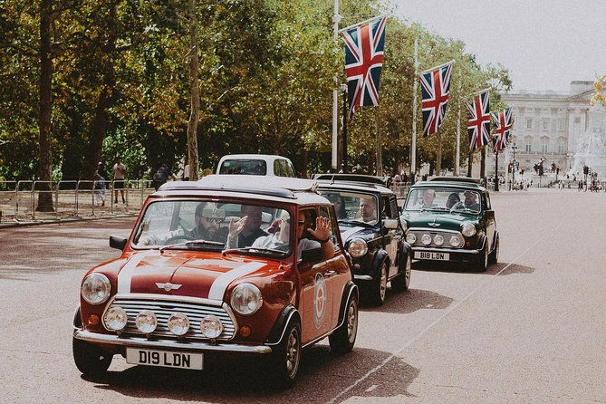 private-panoramic-tour-of-london-in-a-classic-car