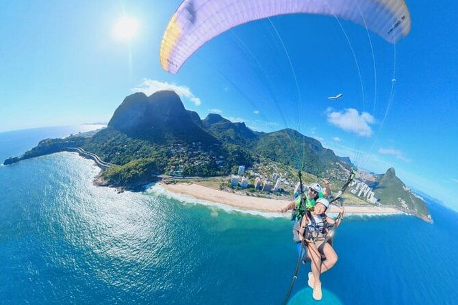private-paragliding-flight-at-pedra-bonita-in-rio-de-janeiro