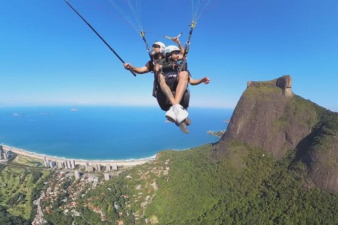 private-paragliding-flight-at-pedra-bonita-in-rio-de-janeiro