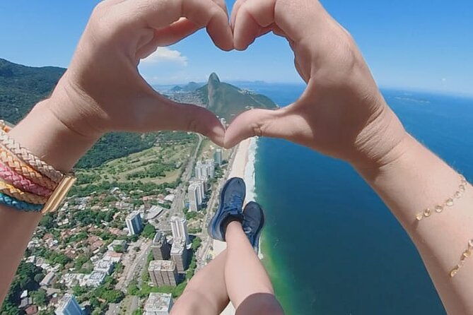 private-paragliding-flight-at-pedra-bonita-in-rio-de-janeiro
