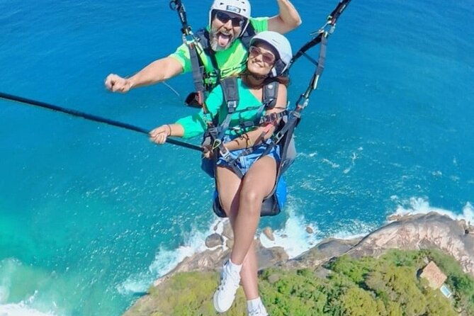 private-paragliding-flight-at-pedra-bonita-in-rio-de-janeiro