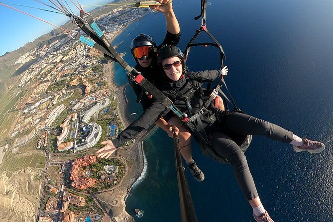 private-paragliding-flight-experience-in-tenerife