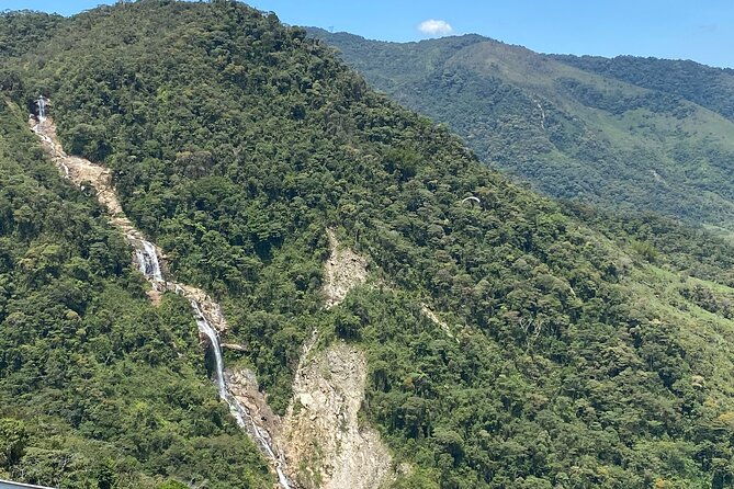 private-paragliding-flight-medellin