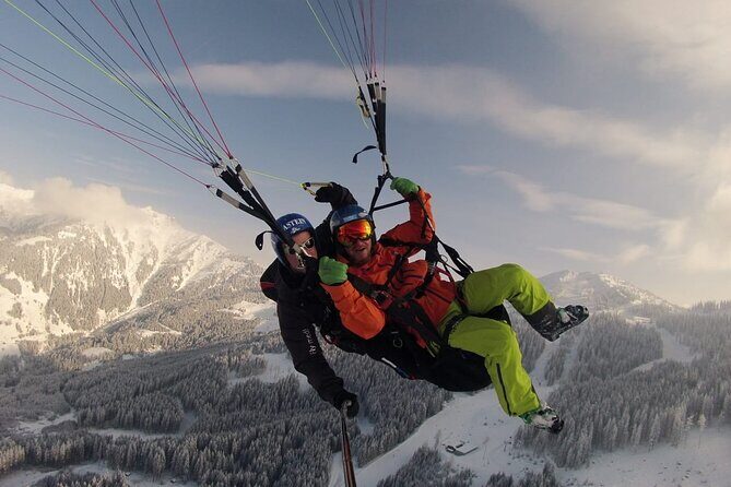 Private paragliding tandem flight in Fulseck - The Experience: From Meeting Point to Landing