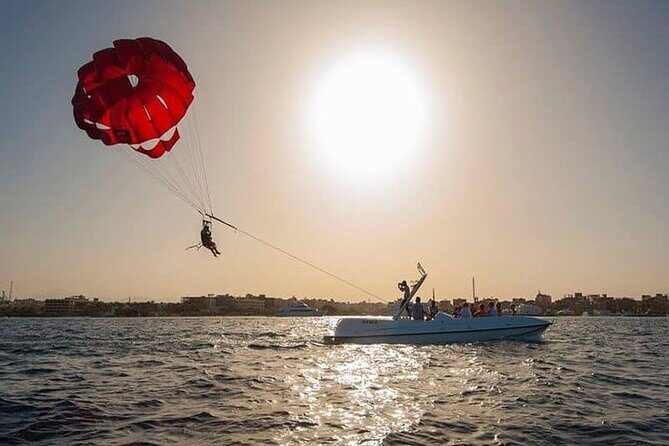 Private Parasailing, Banana & Sofa Boat Experience in Hurghada - How the Tour Begins: Convenient Pickup & Transfer