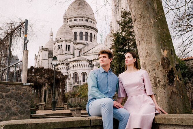 private-paris-photographer-professional-photos-in-monmartre