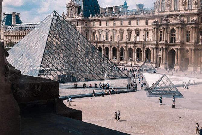 private-paris-walking-tour-with-tour-guide