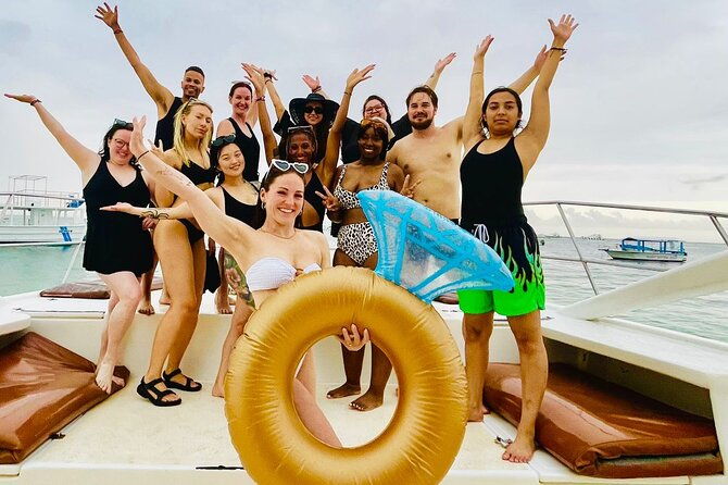 private-party-boat-with-snorkeling-in-playa-bibijagua