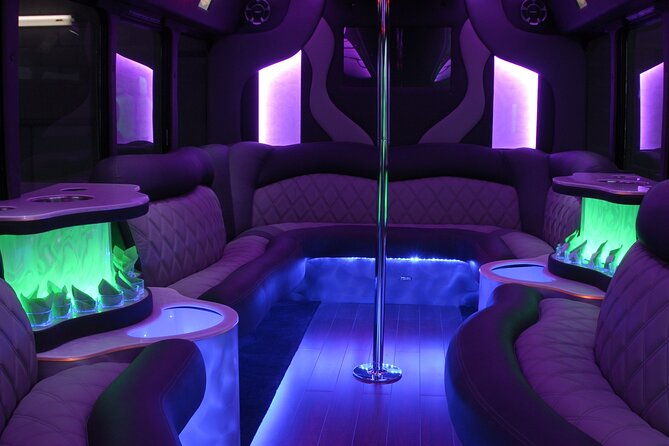 private-party-bus-up-to-30-people-vegas-nightclub-tour