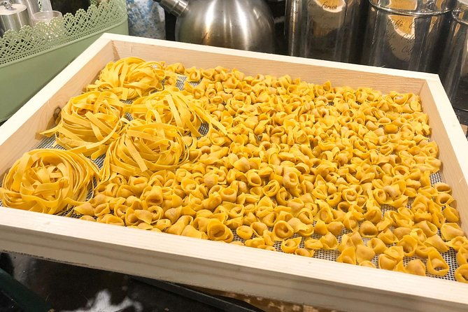 private-pasta-making-class-with-a-michelin-star-chef-near-modena