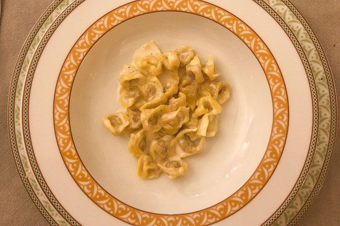 private-pasta-making-class-with-a-michelin-star-chef-near-modena