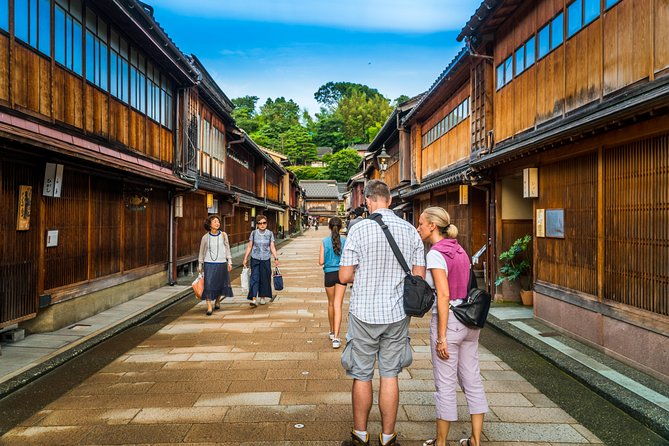 private-personalized-full-day-walking-experience-in-kanazawa-8-hours