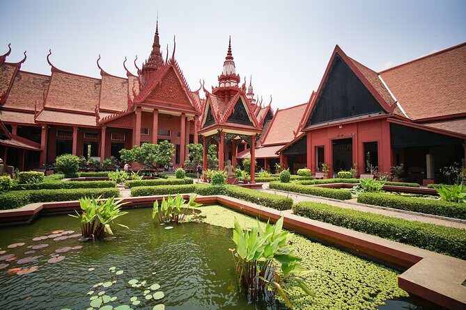 Private Phnom Penh Icons City Tour - Detailed Review of the Phnom Penh Icons City Tour